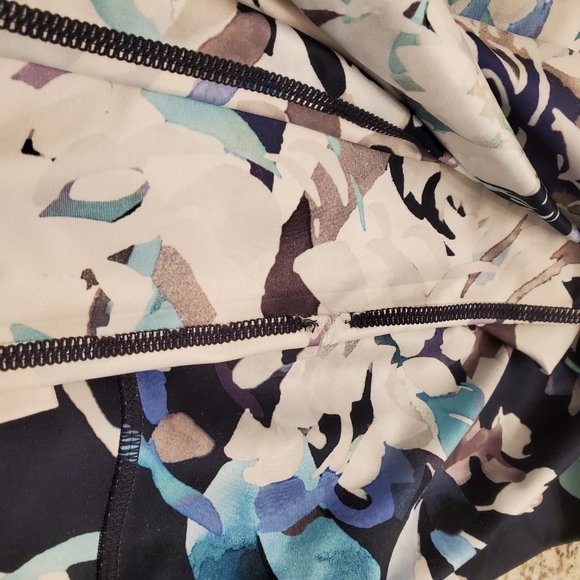 NWOT Athleta Blue Elation Blossom 7/8 Leggings - Picture 7 of 7